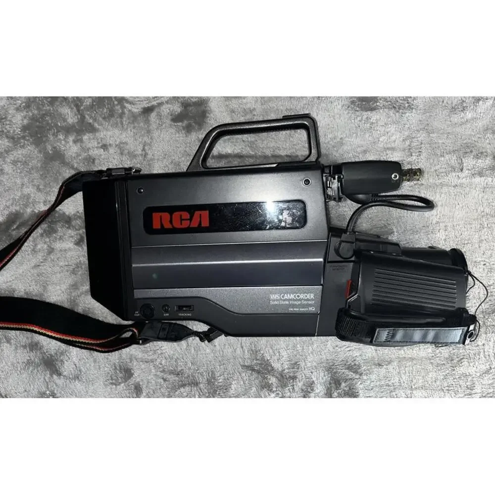 RCA VHS Camcorder CC275 w/ Case & Accessories Vintage Video Camera